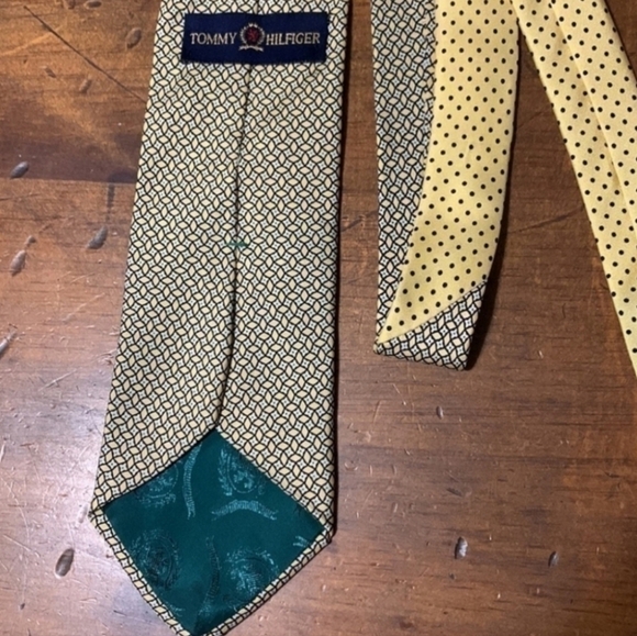Tommy Hilfiger Yellow & Blue Tie, 100% Silk, NWOT - Picture 2 of 3